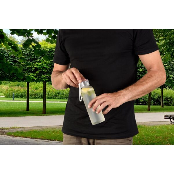 RIO rPET. Recyklovaného PET (100 % rPET) láhev s matným povrchem 600 ml